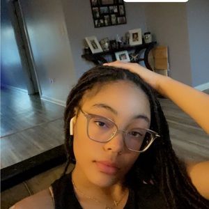 Meet your Posher, Genesis